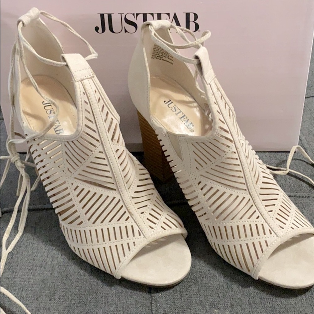 Wrap around heeled sandals